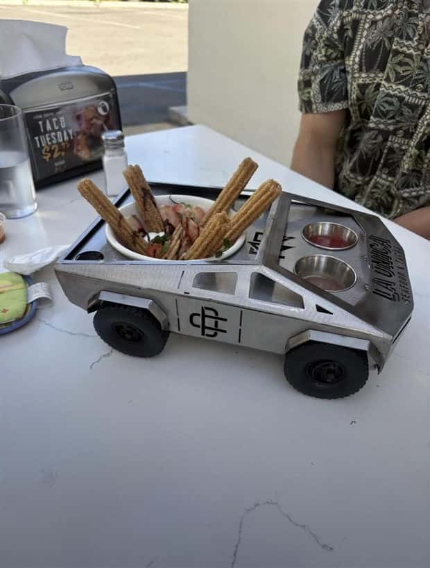 strange food serving ideas (7)
