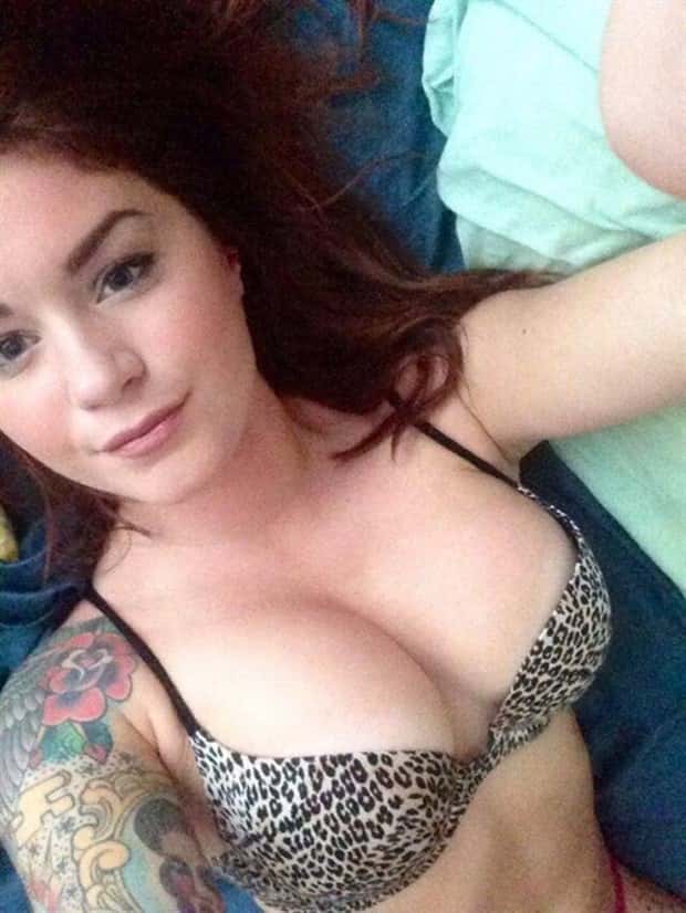 tattooed girls (2)