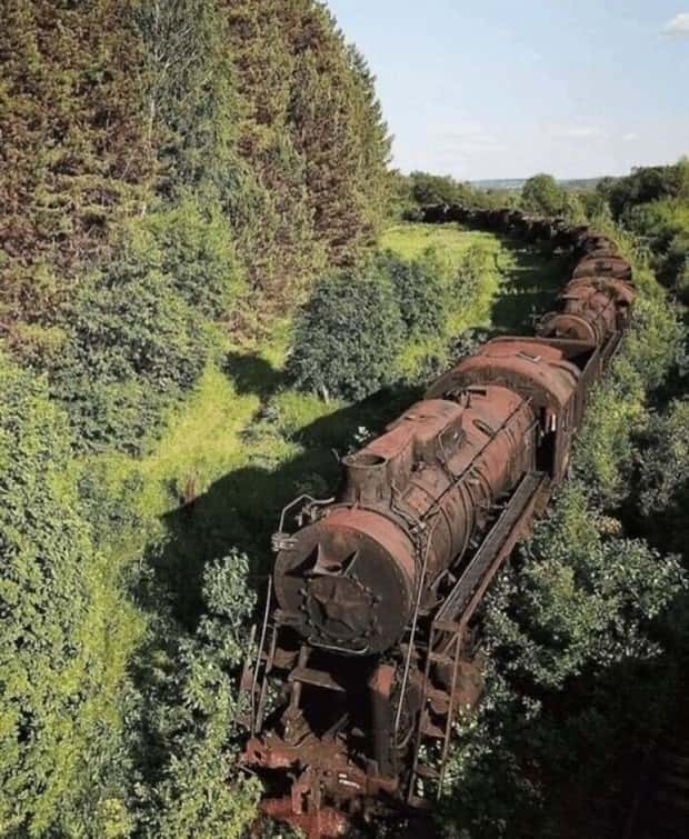 beautiful abandoned places (16)