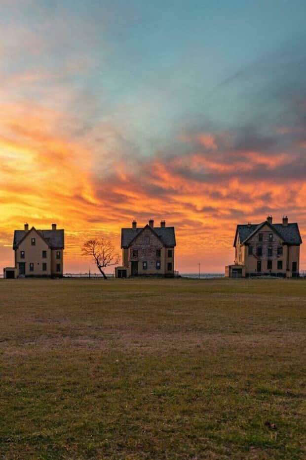 beautiful abandoned places (3)