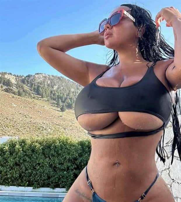 busty girls (3)