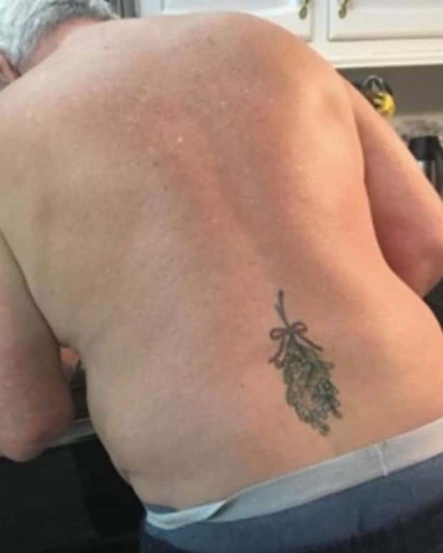 hilariously bad tattoos (14)