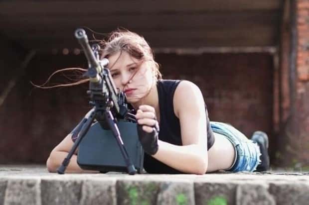 hot armed girls (10)