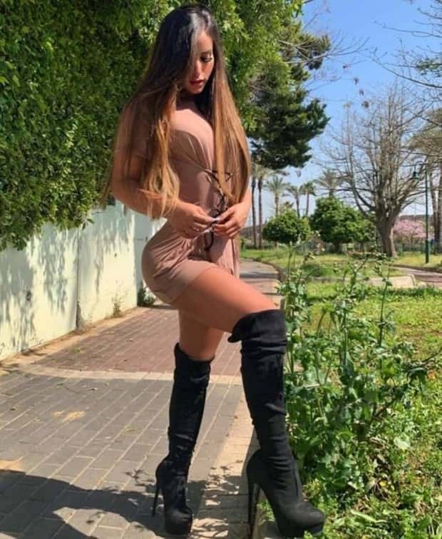 hot girls in boots (23)