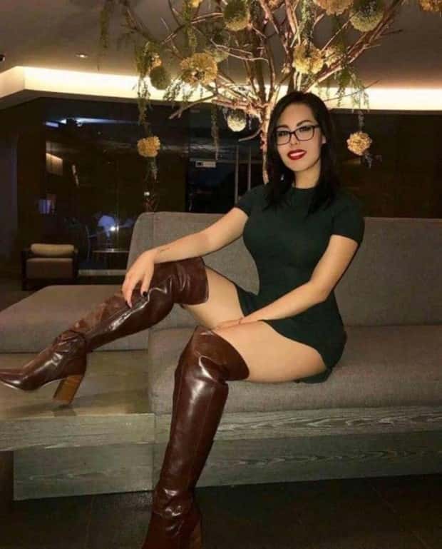 hot girls in boots (8)