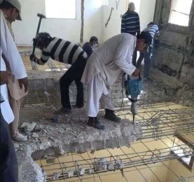 people doing stupid things (12)