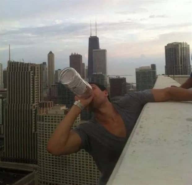 people doing stupid things (8)