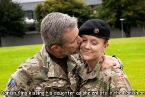 Interesting Pictures with Captions #227 (17 photos)