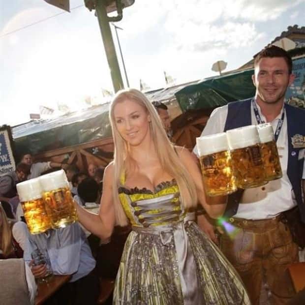 hot girls and beer (13)