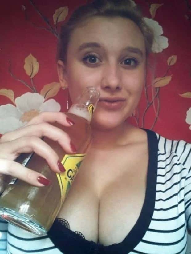 hot girls and beer (17)