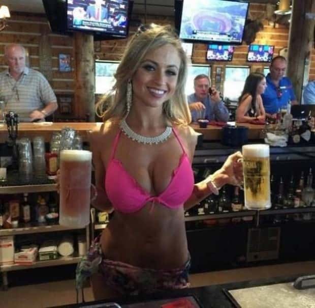 hot girls and beer (21)