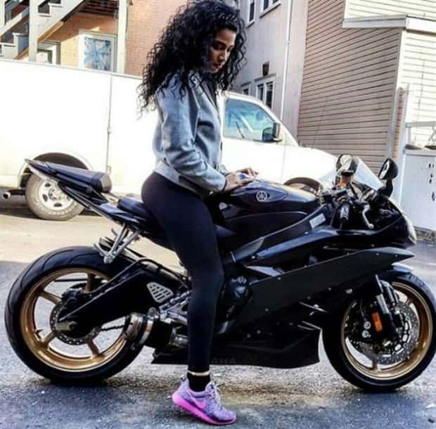 hot girls and motorcycles (4)