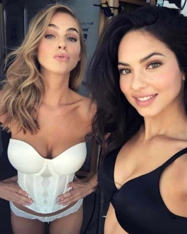 hot girls in tight corsets (8)