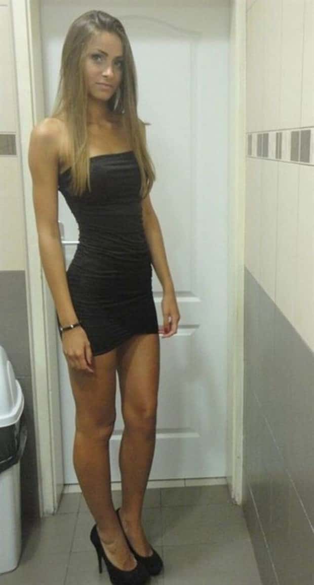 hot girls like black dresses (6)