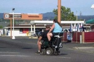 People Doing Things Nobody Understands (20 photos)