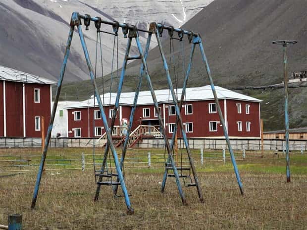 pyramiden arctic (14)