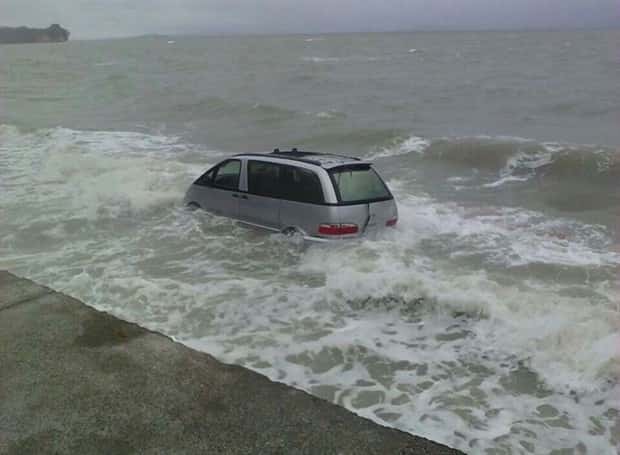 ridiculous driving fails (2)
