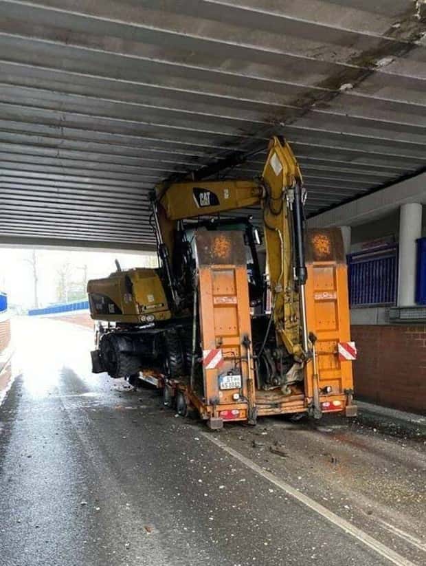 ridiculous driving fails (20)