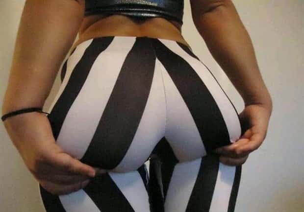 sexy girls in yoga pants (1)