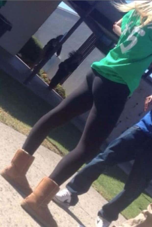 sexy girls in yoga pants (6)