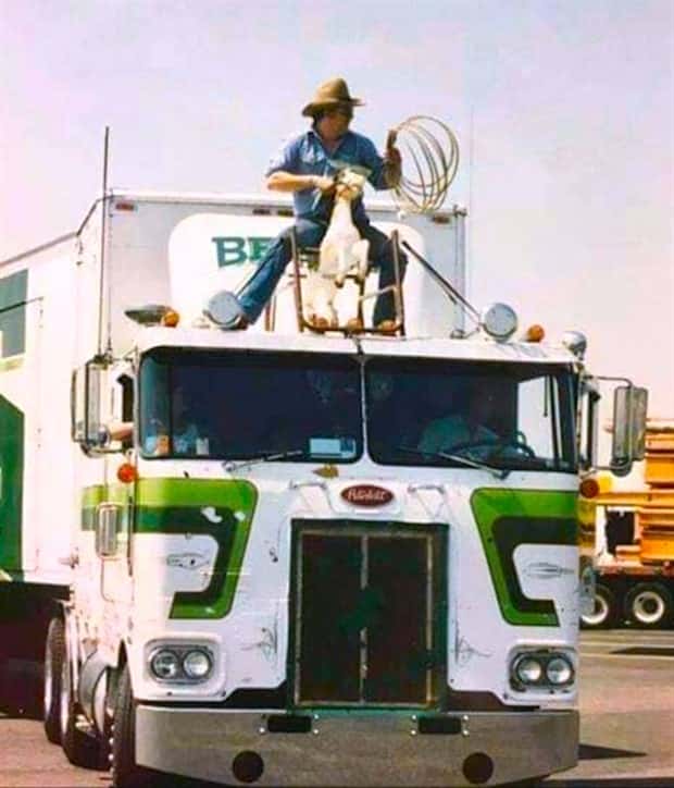 strange internet photos (3)