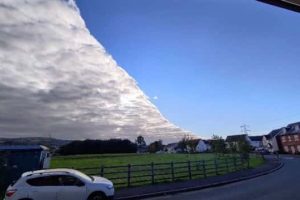 20 Tricky Photos That Play With Your Brain (20 photos)