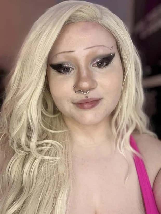 weird looking people (7)