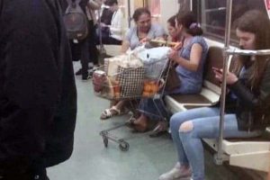 Unusual Subway Riders Having Their Moments (23 photos)